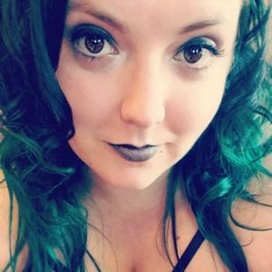 Meet your Posher, Courtney